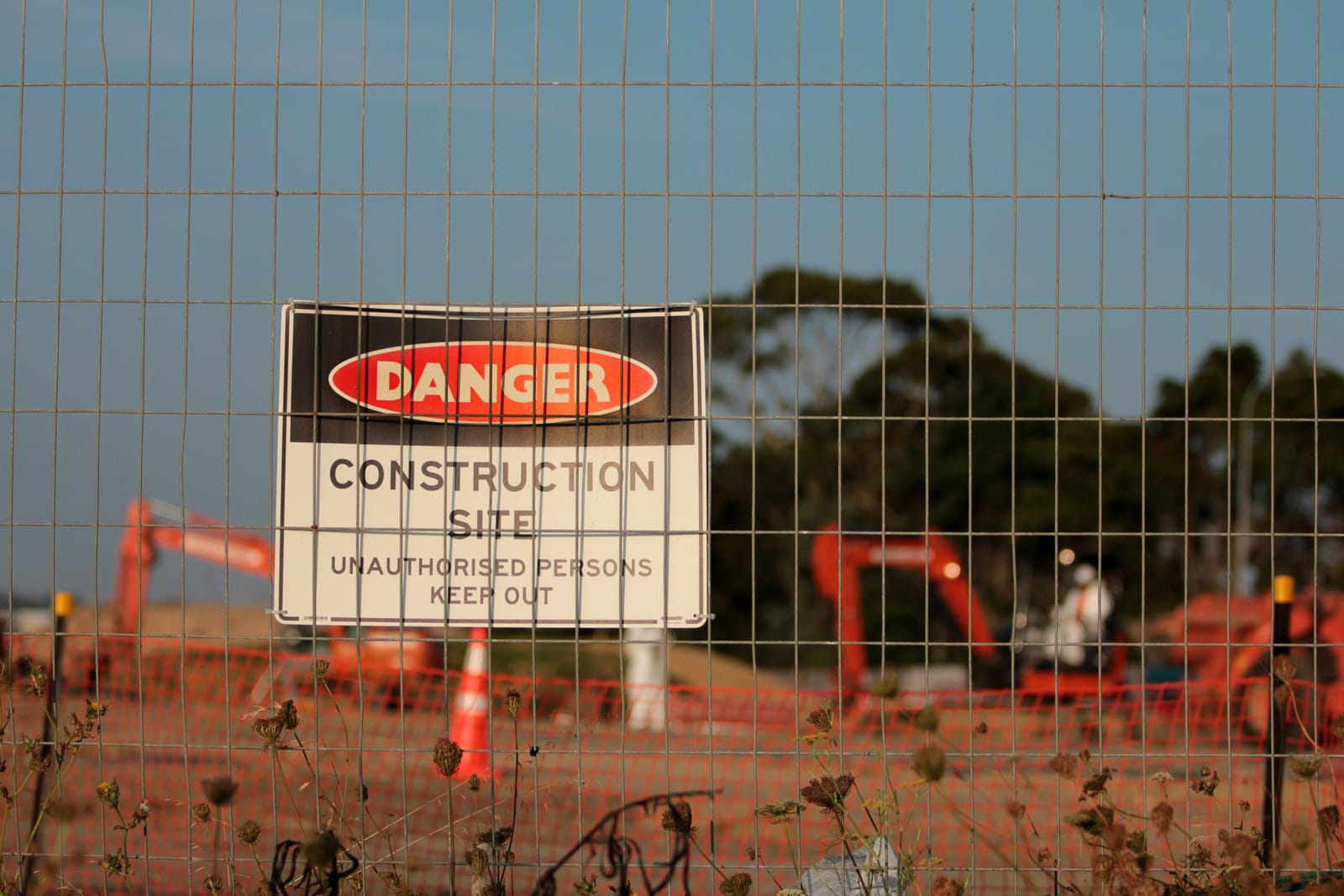 Incident, Hazard and Near-Miss Reports: What to Record and When to Notify the Regulator